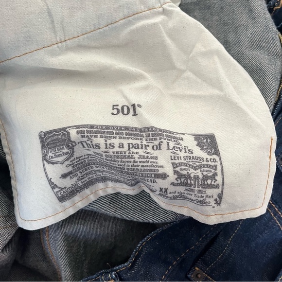 LEVIS Men's sz 56 x 32 501 Dark Wash Button Fly Jeans Blue Denim - Picture 7 of 12